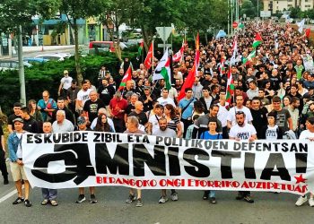 Masiva manifestación contra el juicio en la Audiencia Nacional a 16 personas por participar en un Ongi Etorri