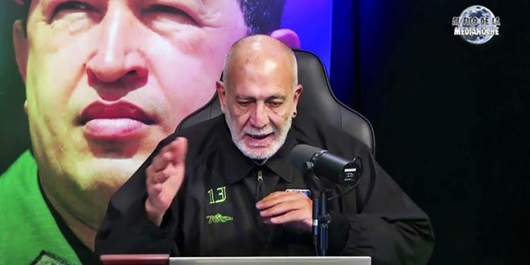 Interesante intervención de Mario Silva en Al Filo de Medianoche (analiza la extradición de Alex Saad)