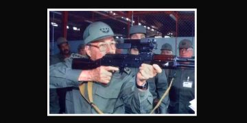 ÁNGEL GONZÁLEZ. Raúl Castro: el hombre que no huye