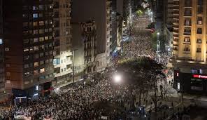 URUGUAY. Una multitud recordó a los desaparecidos y exigió justicia en la «Marcha del silencio»