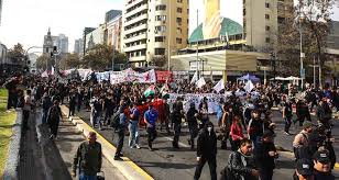 CHILE. Miles de estudiantes se movilizan contra el gobierno de extrema derecha