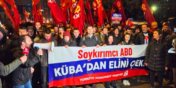 “¡Estamos junto a Cuba frente a la agresión de Estados Unidos!” (Declaración del Partido Comunista de Türkiye)