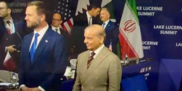 Así humilló el líder del equipo negociador de Qatar al prepotente yanqui JD Vance (vídeo)