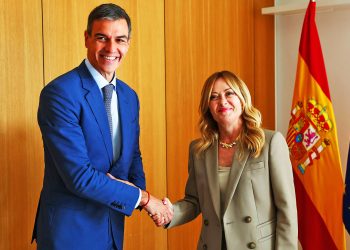 Solidaridad de Sánchez con una fascista por el ataque verbal, contra ella, de otro fascista