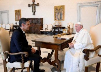 ¡14 ministros! del PSOE y Sumar asistieron a la Misa del Papa. Estos fueron:
