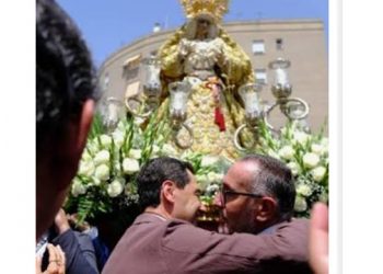 Se comsumó el acto: Vírgen llevada al bautizo de un ambulatorio de la Sanidad pública (Video)