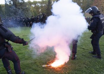 La policía detiene ocho meses después a 28 personas por protestar contra Vito Quiles