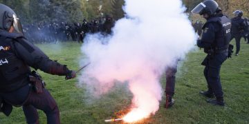 La policía detiene ocho meses después a 28 personas por protestar contra Vito Quiles