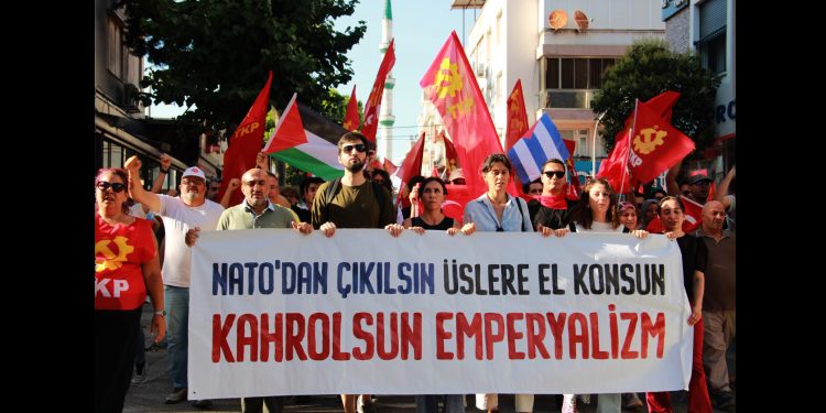 TURQUÍA. El Partido Comunista (TKP) se manifiesta en Ankara contra la OTAN