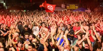 Concluye la Fiesta organizada en Roma por los comunistas con decenas de miles de participantes