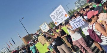 CC.OO intenta traicionar la huelga de Airbus pero los trabajadores rechazan en asamblea su acuerdo