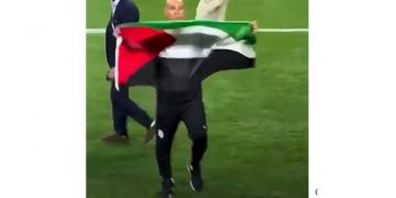 El entrenador de Egipto celebra una victoria en el Mundial recordando al pueblo palestino