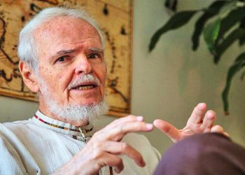 Luis Britto García denunció la “instauración en Venezuela de una dictadura por parte de los Estados Unidos”