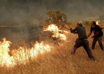El fuego y la indiferencia: Madrid arde mientras se chantajea a quienes lo apagan