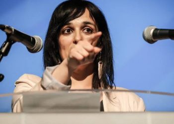 Un nuevo sondeo en Catalunya confirma que los Comuns y la CUP siguen bajando