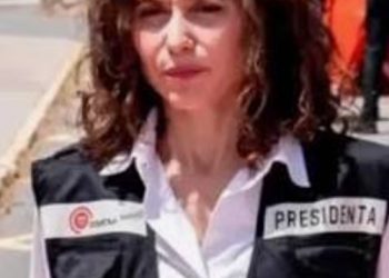 Bomberos de Madrid: 13 años sin contrato. (Observen la pegatina del personaje)