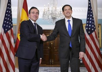 Atención progres: El gobierno se deshace en elogios a EE.UU