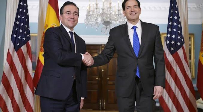 Atención progres: El gobierno se deshace en elogios a EE.UU