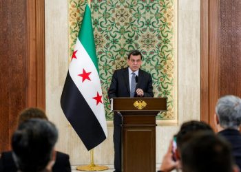 SIRIA. Las FDS, lideradas por los kurdos, anunciaron su disolución e integración en el Estado sirio