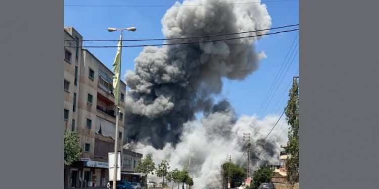 ISRAEL bombardea con proyectiles de fósforo el Líbano causando muertos y heridos; la impunidad lo aleja de las portadas de Falismedia