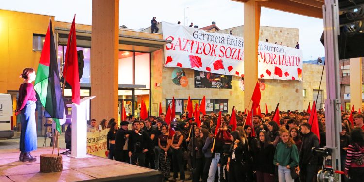 GKS e IAS presentan amplio e interesante programa para el Gazte Topagune Sozialista de Elizondo