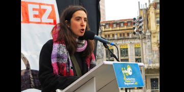 Karla Pisano habló en Radio Euskadi sobre desahucios y el Decreto del Gobierno en materia de vivienda