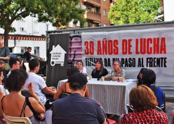 La lucha es el único camino: Pararon un desahucio en Tetuán, Madrid