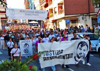 Cientos de personas volvieron a movilizarse en Santurtzi exigiendo justicia para Ander