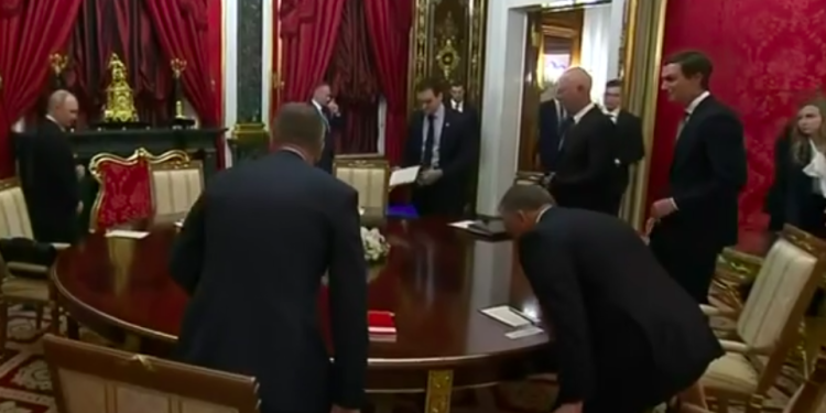 RUSIA. Putin recibió a enviados de EEUU advirtiendo el limíte de la tregua en Ucrania