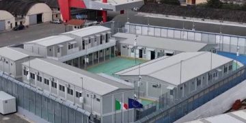 Cinco países de la U.E acuerdan tener campos de concentración (los llamarán «centros de retorno») en África