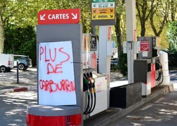 FRANCIA. Ecos de las guerras: la escasez de combustible está ganando terreno