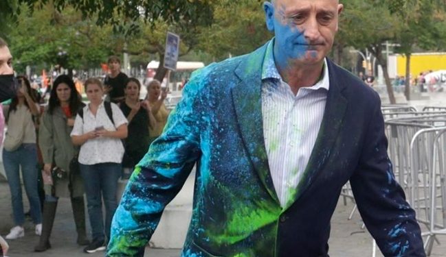 El Sindicato de Inquilinas bloquea la feria de buitres al grito de «Madrid será la tumba del rentismo»; habló Lady Ático