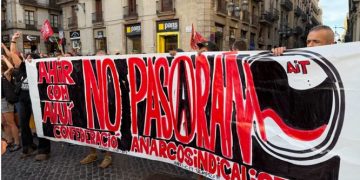 Antifascistas respondieron al «patriotismo-caballa» en varias ciudades (Videos)