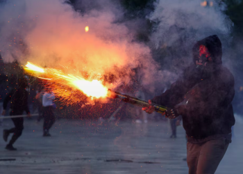 ALBANIA. La policía reprimió manifestaciones contra la corrupción, la precariedad laboral y deterioro de la educación
