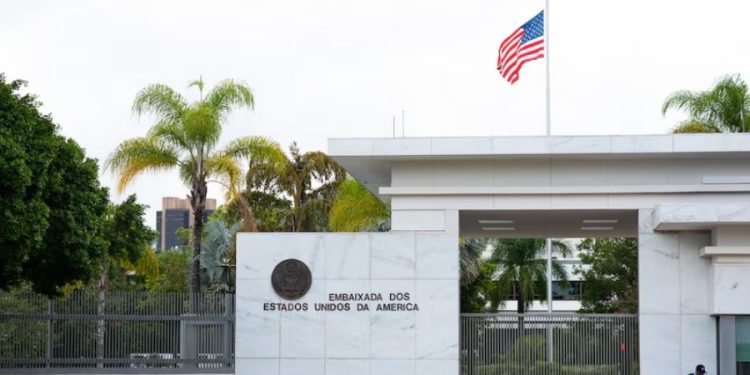 BRASIL. EEUU cierra embajada y consulados debido a «preocupaciones por seguridad»