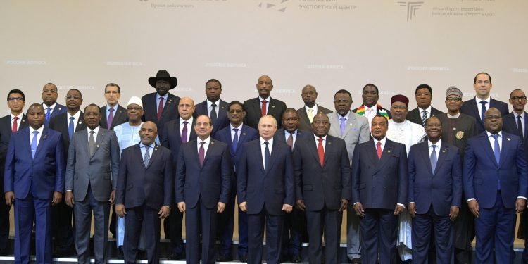 RUSIA-ÁFRICA. La cumbre de Moscú refuerza la cooperación y la apuesta por un nuevo orden multipolar
