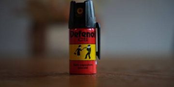 El ministerio del Interior reparte «gas pimienta» a los policías nacionales