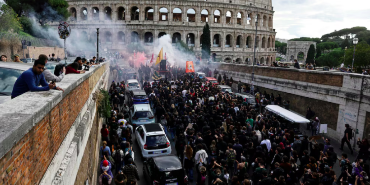 ITALIA. Protestas contra el gobierno de Meloni en decenas de ciudades