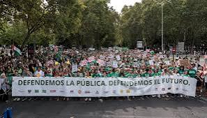 Comienza una huelga indefinida de la enseñanza en Madrid con argumentos para secundarla en el resto del estado