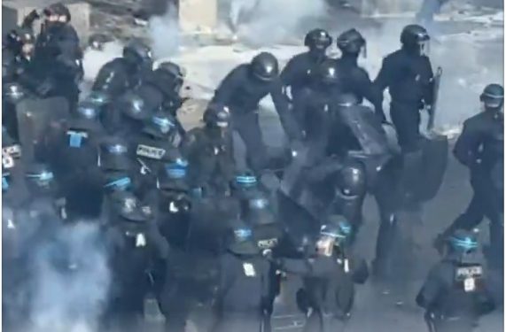 Cuando los políticos burgueses y sus terminales mediáticas hablan de violencia, ¿se refieren a esto? (Video)