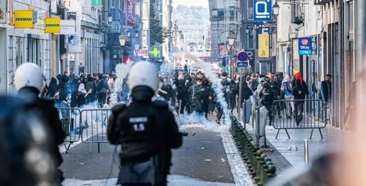 BÉLGICA. La lucha de los estudiantes franceses se extiende