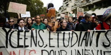 FRANCIA. Profesores advierten que anuncios del gobierno son insuficientes, las movilizaciones continuarán