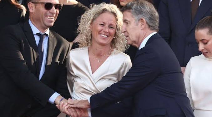 Mínguez dimite como portavoz del PSOE porque descubrieron que su pareja es un gran tenedor