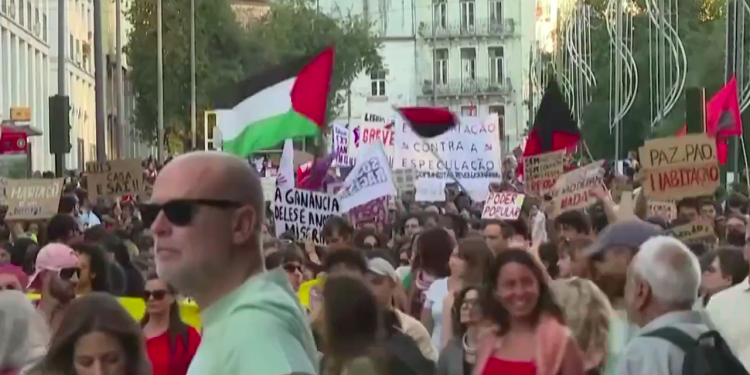 PORTUGAL se suma a la lucha por la vivienda y contra el costo de vida, la Policía desalojó campamento