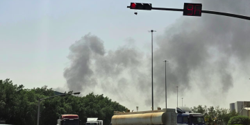 ARABIA SAUDÍ. Hutíes se adjudica autoría de explosiones en Riad